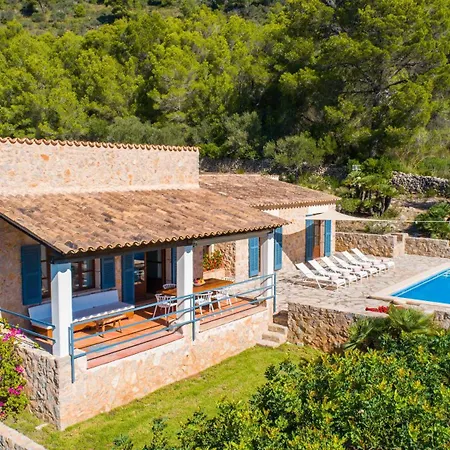 Es Coster Villa *